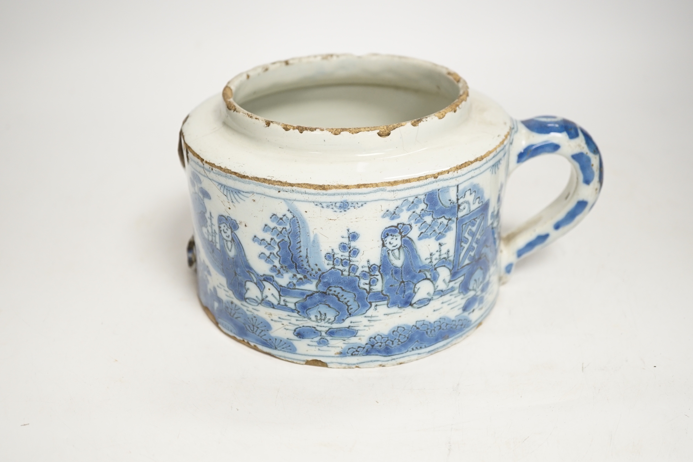 A late 17th century Delft butter or posset pot, a.f, 10cm tall